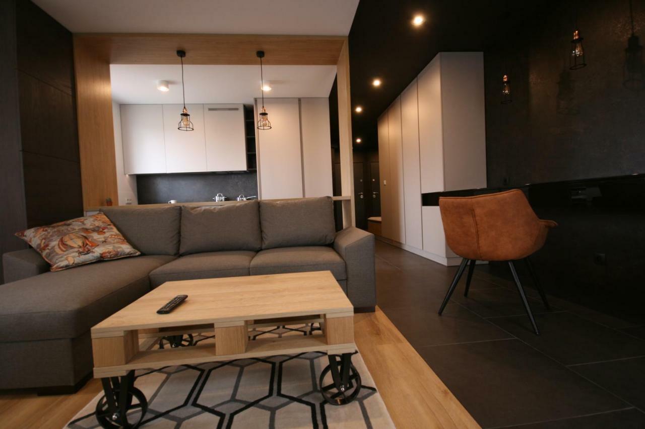 Apartament Zagnanska - Garaz Apartment เคียลเซ ภายนอก รูปภาพ